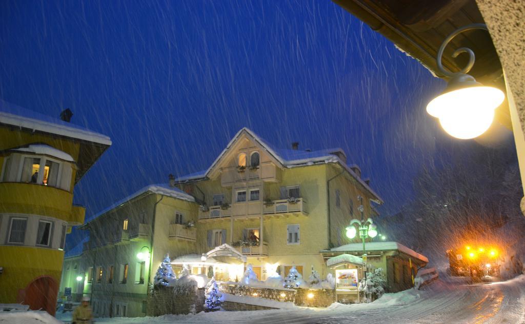 Hotel Pangrazzi Fucine Luaran gambar