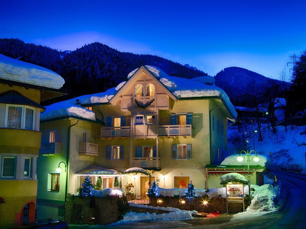 Hotel Pangrazzi Fucine Luaran gambar